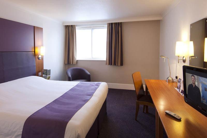 Premier Inn Dundee North Bagian luar foto