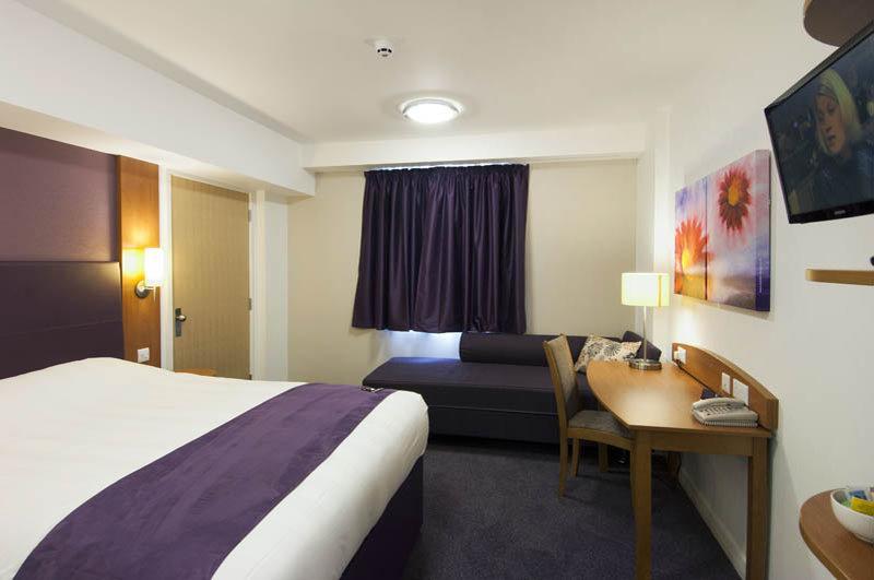 Premier Inn Dundee North Bagian luar foto